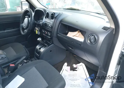 2015 Jeep Patriot Sport из США, поврежденный, VIN 1C4NJPBB7FD372107